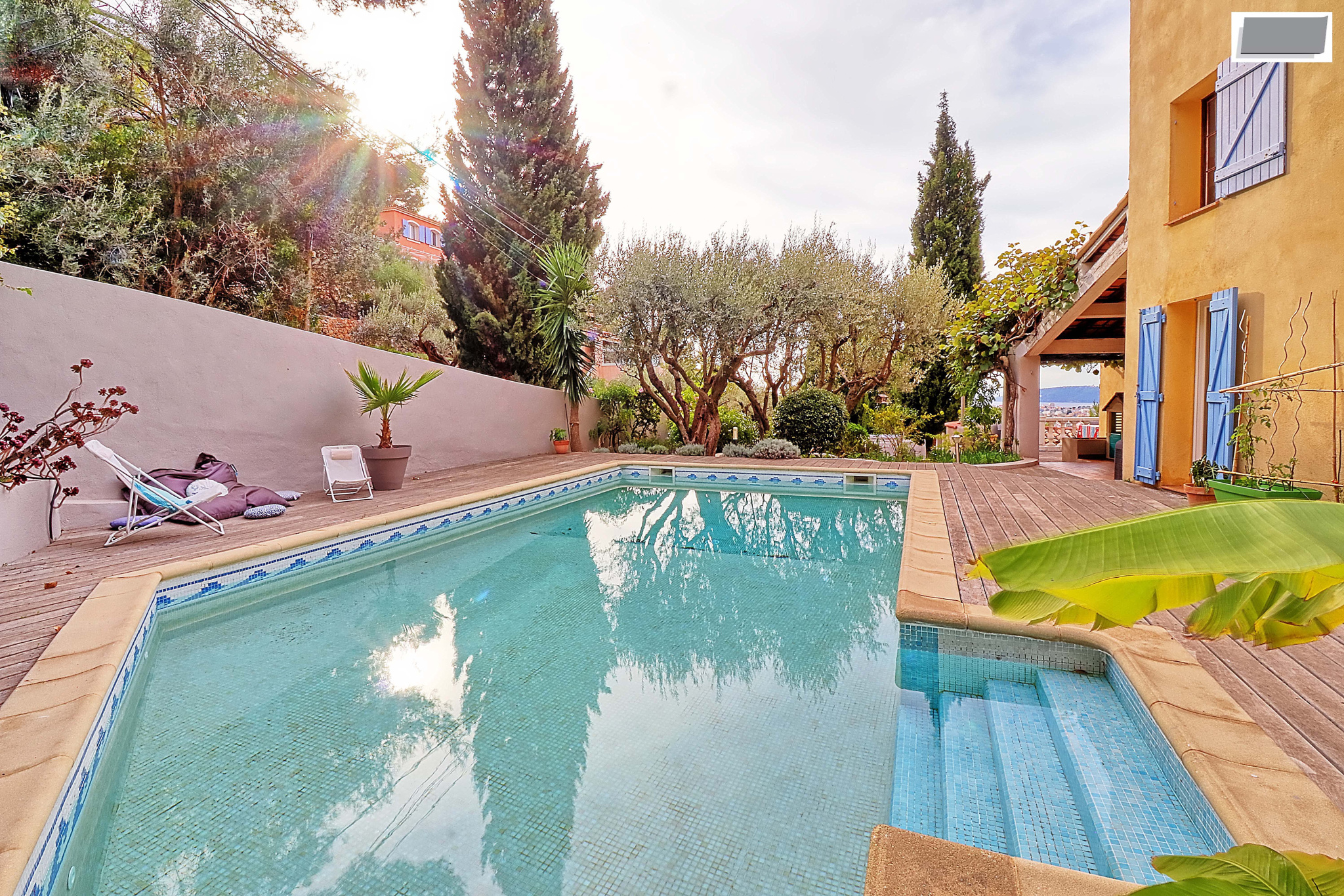 vente TOULON, Bas Faron, magnifique villa vue mer IBOX